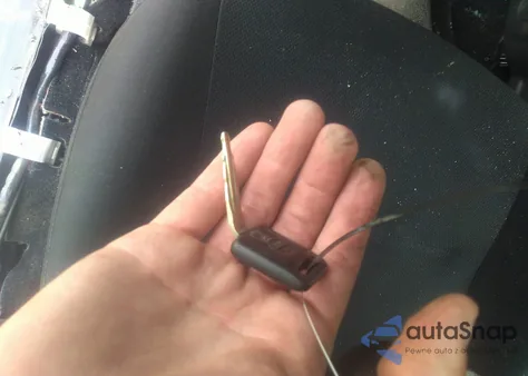 2015 Nissan Versa Note S Plus z USA, uszkodzony, nr VIN 3N1CE2CP3FL361725